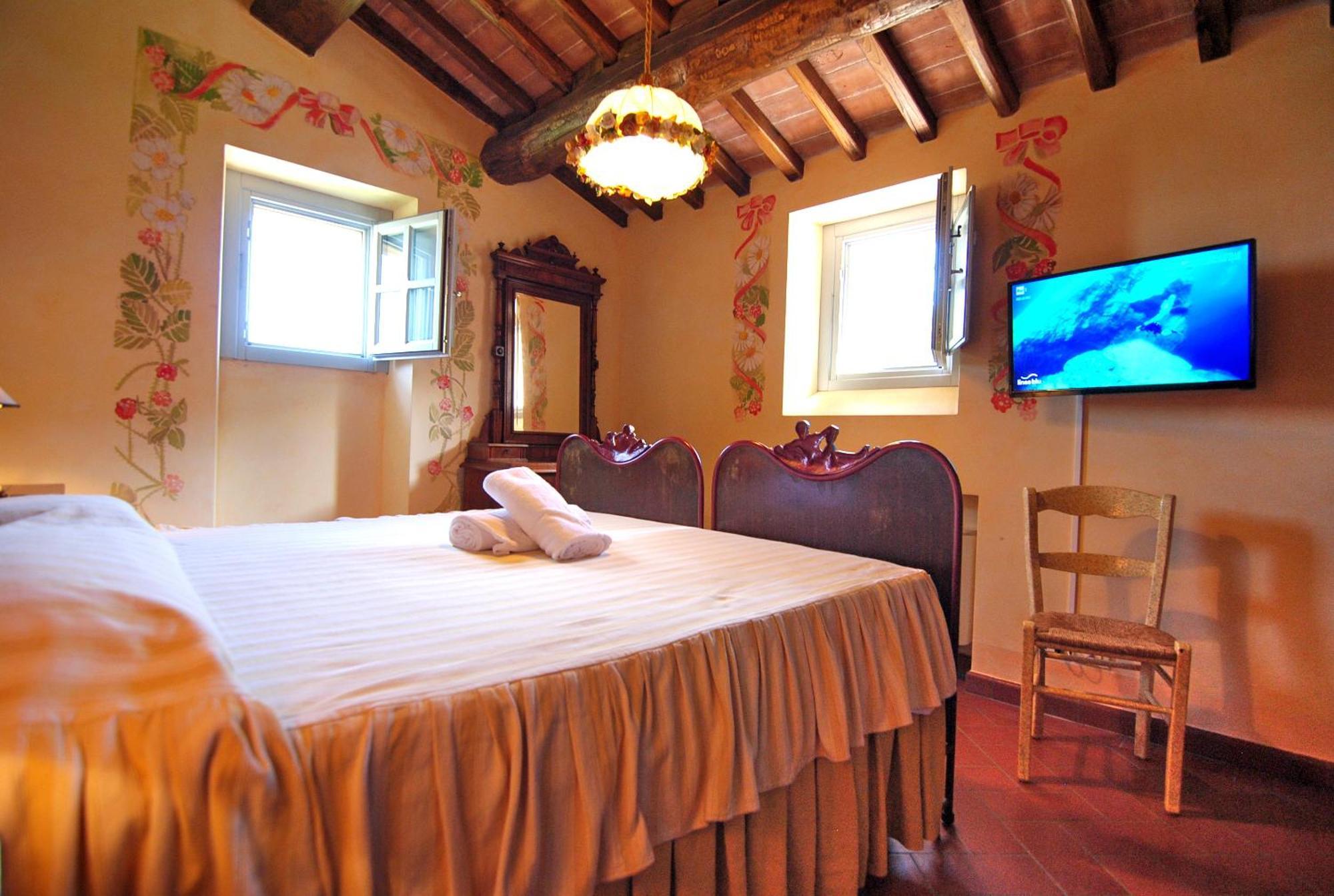 Agriturismo I Frati Paciano Exterior foto